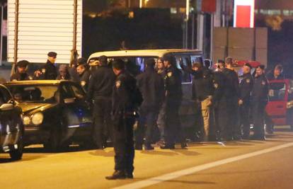 Policija blokadom zaustavila Torcidu na ulasku u Šibenik