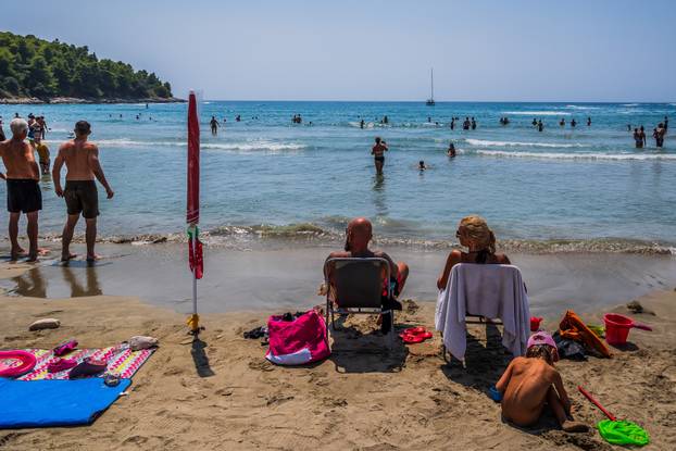 Lumbarda: Pjesčana plaža Pržina na južnoj strani Korčule 