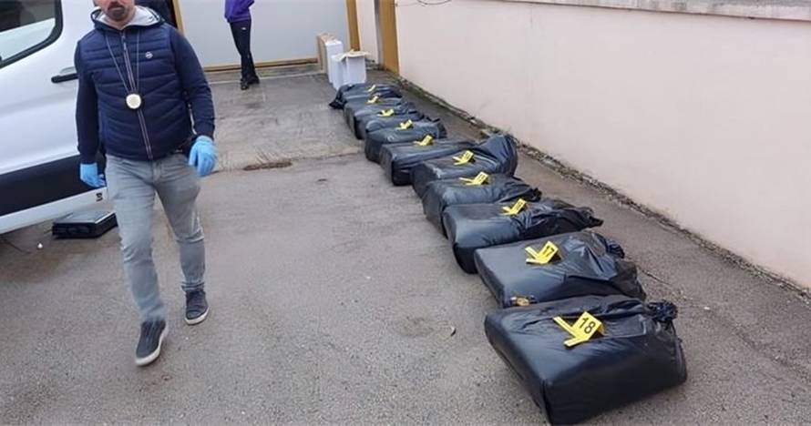 FOTO Pogledajte što je policija našla kod švercera u Kistanjama