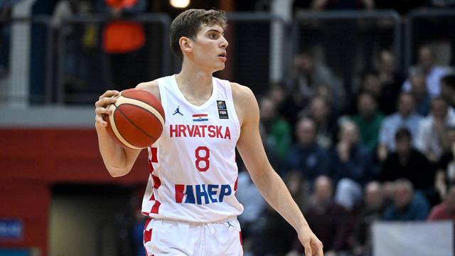 Zagreb: Hrvatska košarkaška reprezentacija poražena je 79:87 od Poljske u sklopu kvalifikacija za EuroBasket 2025.