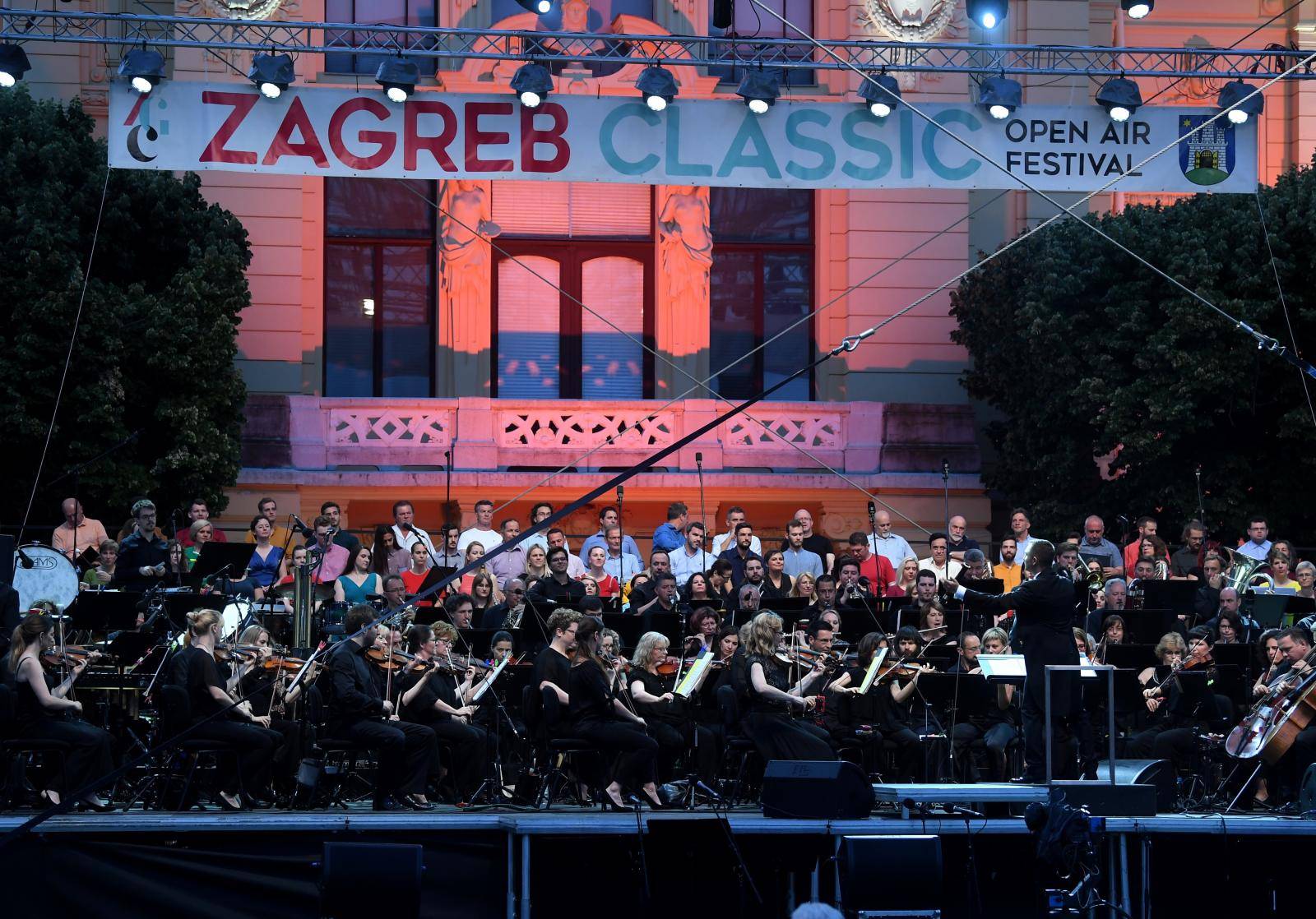 Koncert  Simfonijskog orkestra HRT-a na Trgu kralja Tomislava u sklopu programa Zagreb Classic