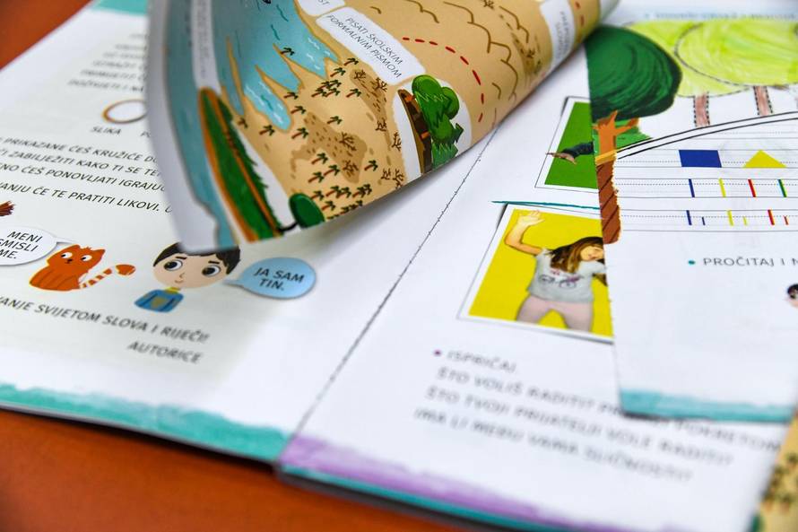 'Djeca su plakala': Prvašićima se udžbenici raspali u rukama