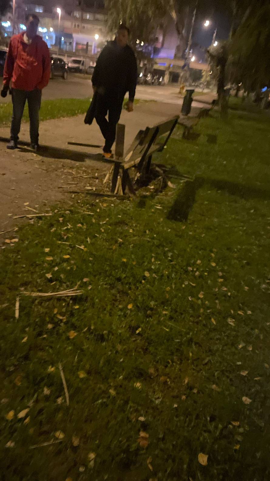 VIDEO Prvo raznijeli klupicu, a sad tobogan! Druga eksplozija u Zagrebu u samo tjedan dana