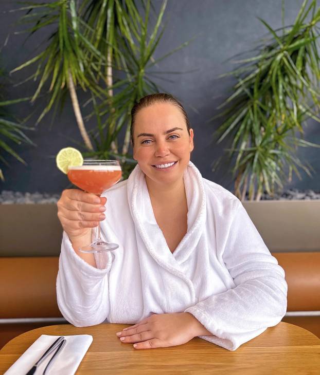 FOTO Jelenu je zlostavljao otac, dobivala je i vraćala kilograme: 'Brutalno me tukao šakama'