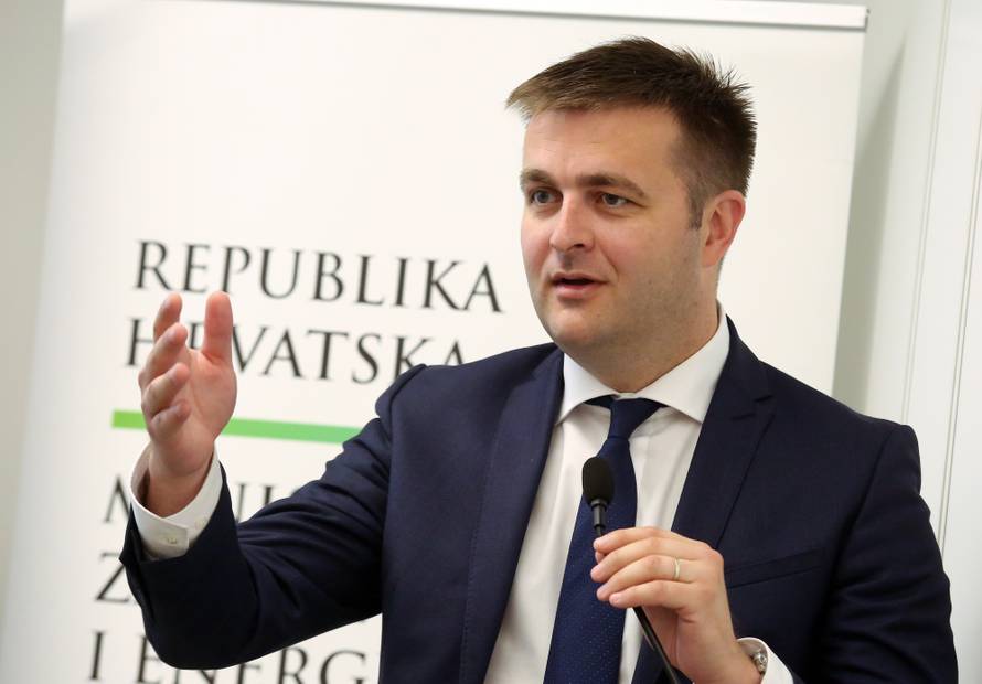 'Novim zakonom ćemo poticati ulaganja u  'kućne' elektrane'