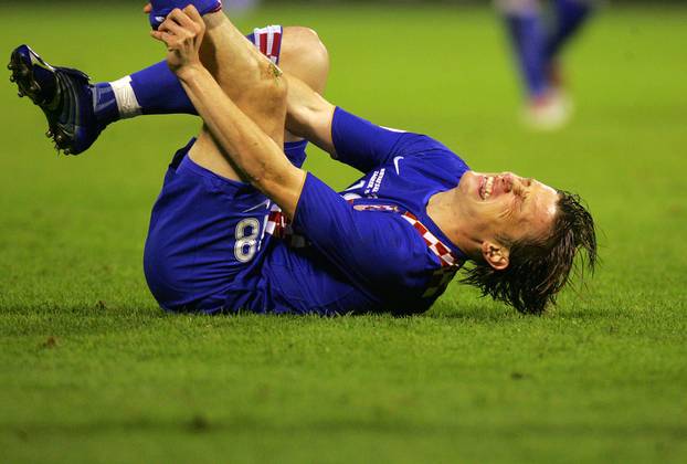 ARHIVA - 2006. Zagreb: Vatreni i "maksimirska krtica" srušili su Englesku 