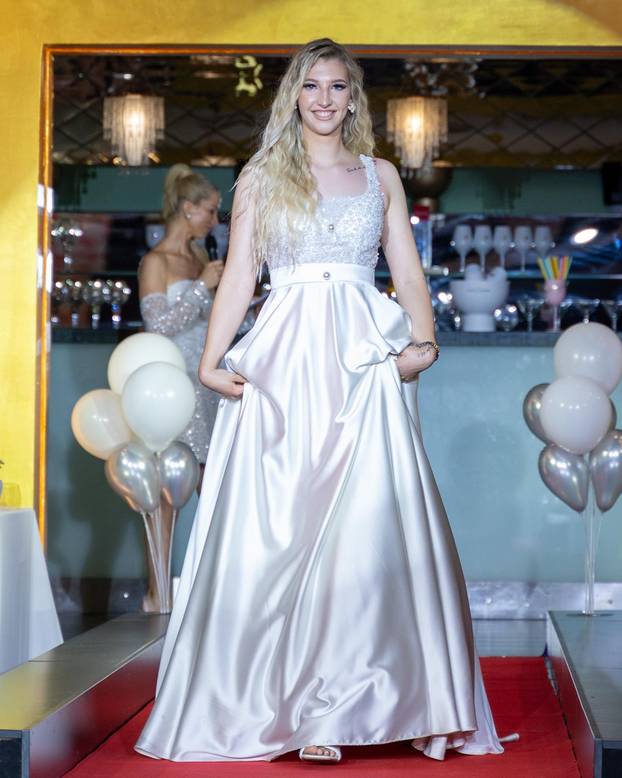 FOTO Ma, ovo se ne viđa često! Pogledajte kako je izgledao izbor za Miss Metropole...