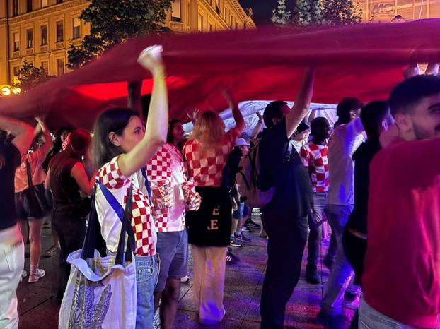 FOTO LUDILO DILJEM HRVATSKE Evo kako Hrvati bodre vatrene