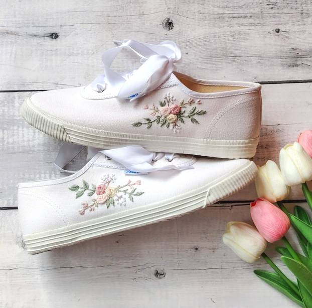 FOTO Samantini vezovi su hit: Ljudi ih naručuju za vjenčanja, bebu i prvi Božić u braku...