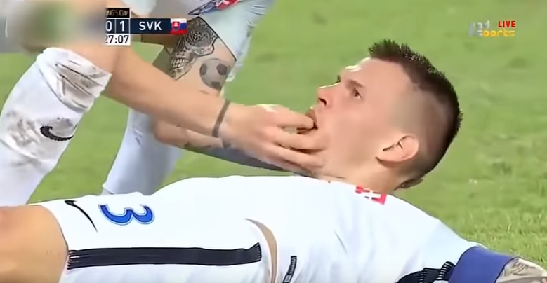 Škrtel izgubio svijest: Suigrači i liječnici uspjeli su ga spasiti...