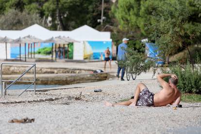 Zadar: Prvi dan studenog neki građani su iskoristili za kupanje 