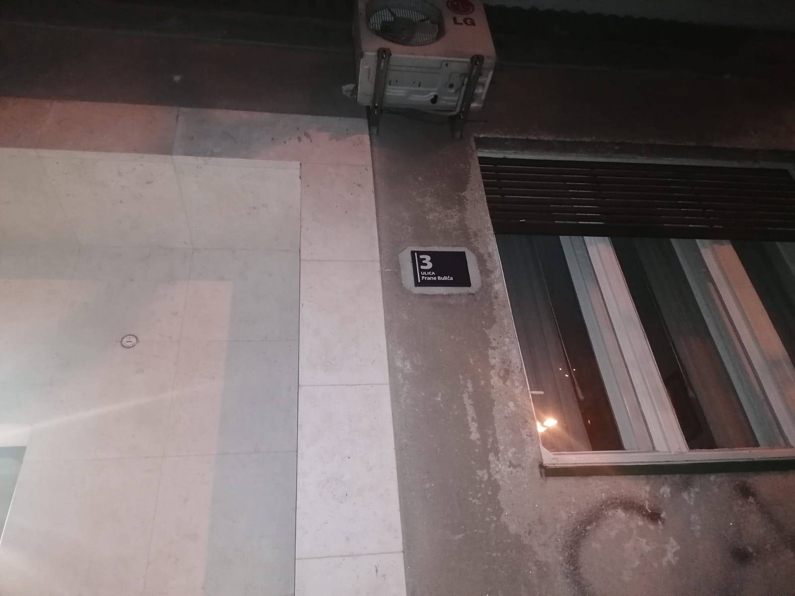 Užas u Zagrebu: Lift u zgradi prignječio malo dijete, u teškom stanju odvezeno je u bolnicu