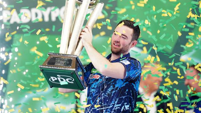 Paddy Power World Darts Championship 2023/24 - Final - Alexandra Palace