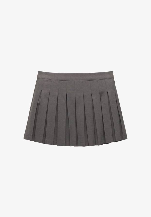 Najbolje minice i vruće hlačice na sniženjima - sve do 20 eura!