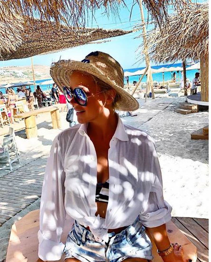 Šuput: Nikada ne bih tetovirala na sebe ime zaručnika Nenada