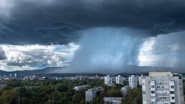 Zagreb i okolicu pogodilo snažno nevrijeme 