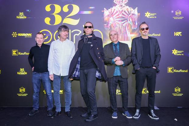 Karlovac: Dolazak uzvanika na 32. dodjelu glazbenih nagrada Porin