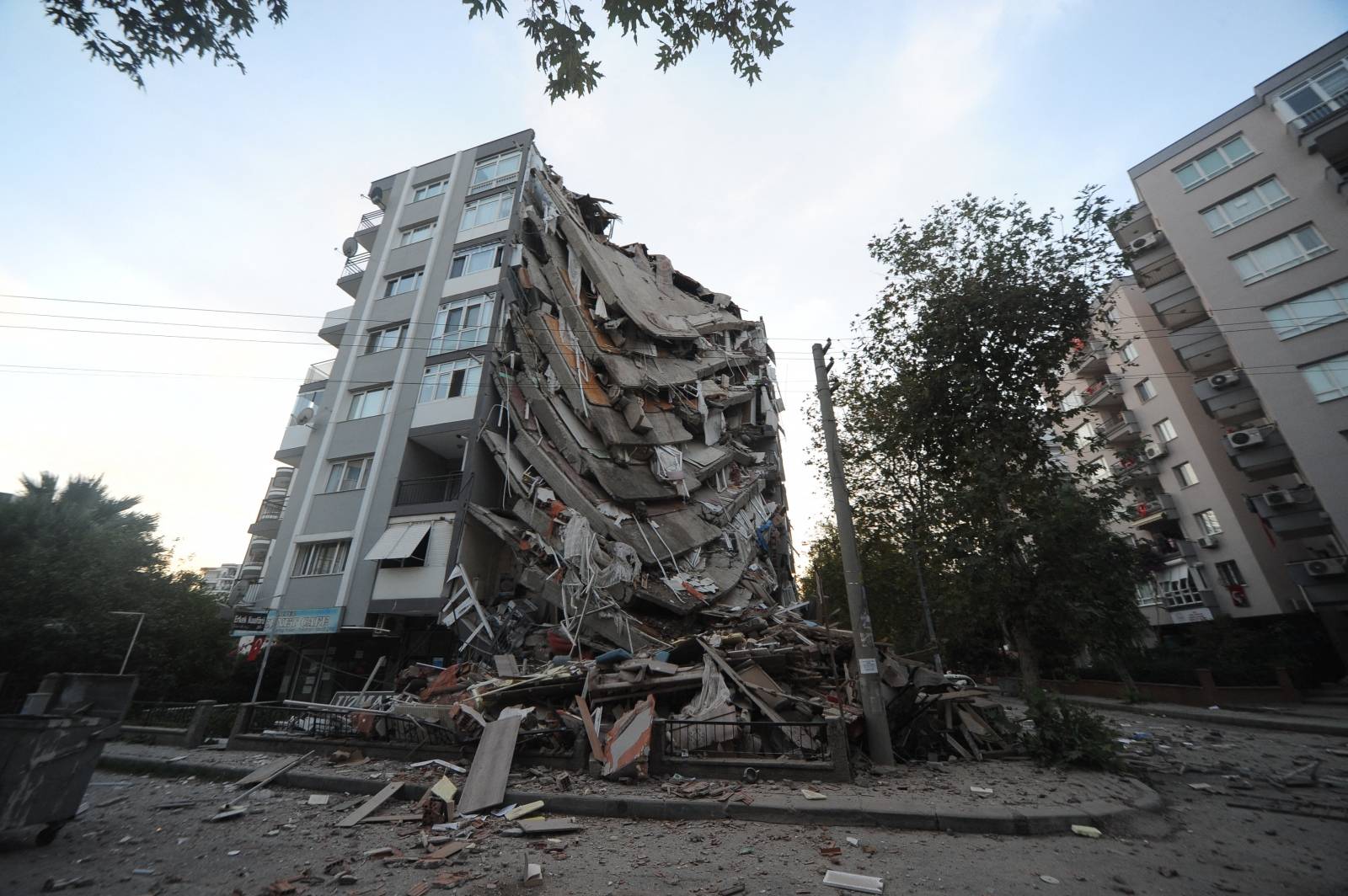 Magnitude 6.6 Earthquake Hits Izmir - Turkey