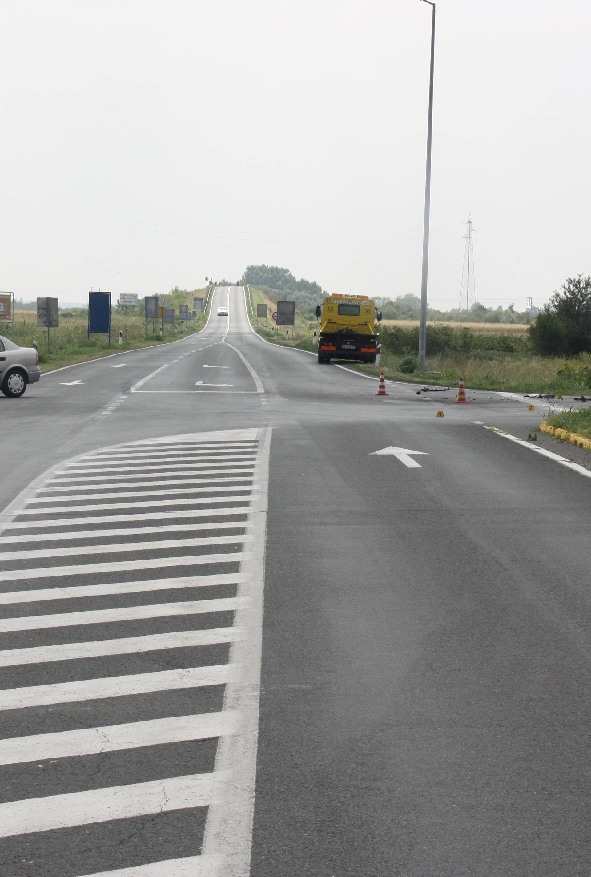 Skretao ulijevo i nije propustio drugi auto: Dvoje ozlijeđenih