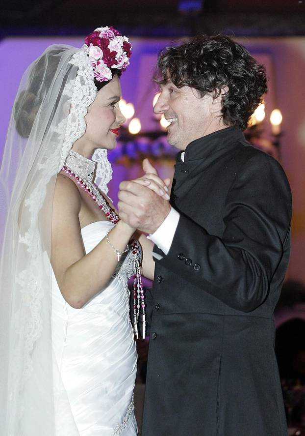 ARHIVA - Severina svoj novi album predstavila vjenčanjem, 2008. 