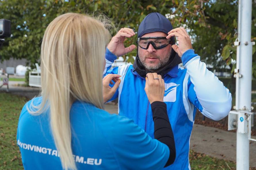 Šebalj Reneu Bitorajcu smjestio skok iz aviona koji nema vrata: Us*at ću se živ, ruke mi se tresu