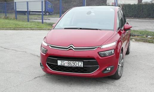 Citroën C4 Picasso na mini testu: Teško ga je ne primijetiti 