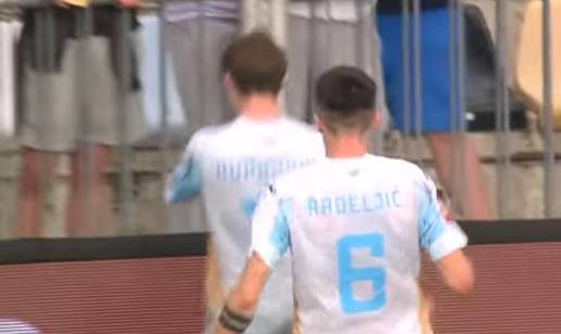 Igrač Rijeke objasnio zašto je rasturio reklamu u proslavi gola protiv Gorice: 'A ponijelo me'