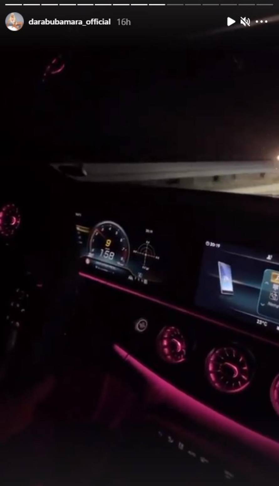 Kakva bahatost: Dara juri 158 km/h dok trešte narodnjaci...