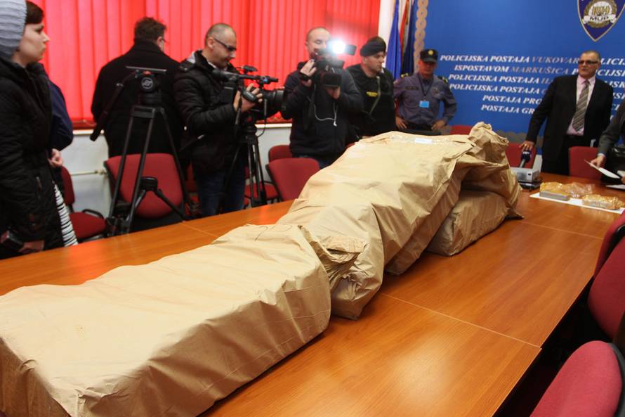 Nagodili se: Za švercanje 130 kg heroina 22,5 godine zatvora
