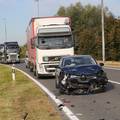 Sudarila su se tri automobila, jedna osoba je ozlijeđena...