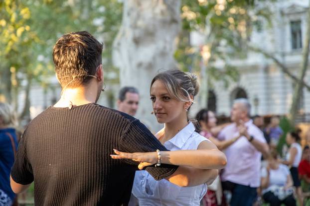 Zagreb: Tango na zrinjevackom plesnjaku