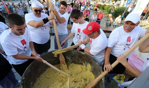 Tradicionalni  grobnički Festival palente  i  sira: U Čavlima ni bilo onega ki ni pital još!