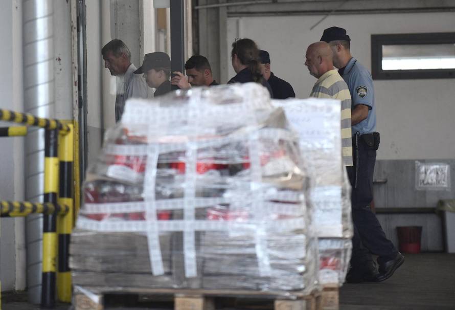 Zagreb: Privođenje  uhićenih u Hrvatskim šumama u akciji USKOK-a