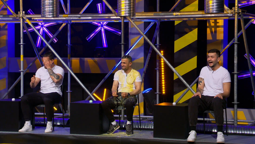 Cure pale na ljubavnom kvizu, po dečkima padala jaja: 'Zašto bih ja to trebao znati u životu?'