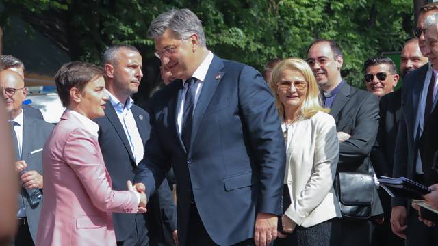 Subotica: Premijer Plenković u nazočnosti srbijanske kolegice Ane Brnabić otvorio novo sjedište hrvatske manjine u Srbiji 