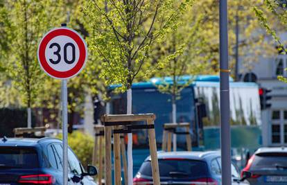 Amsterdam na većini gradskih ulica uvodi ograničenje brzine od 30 km/h: 'Neophodna mjera'