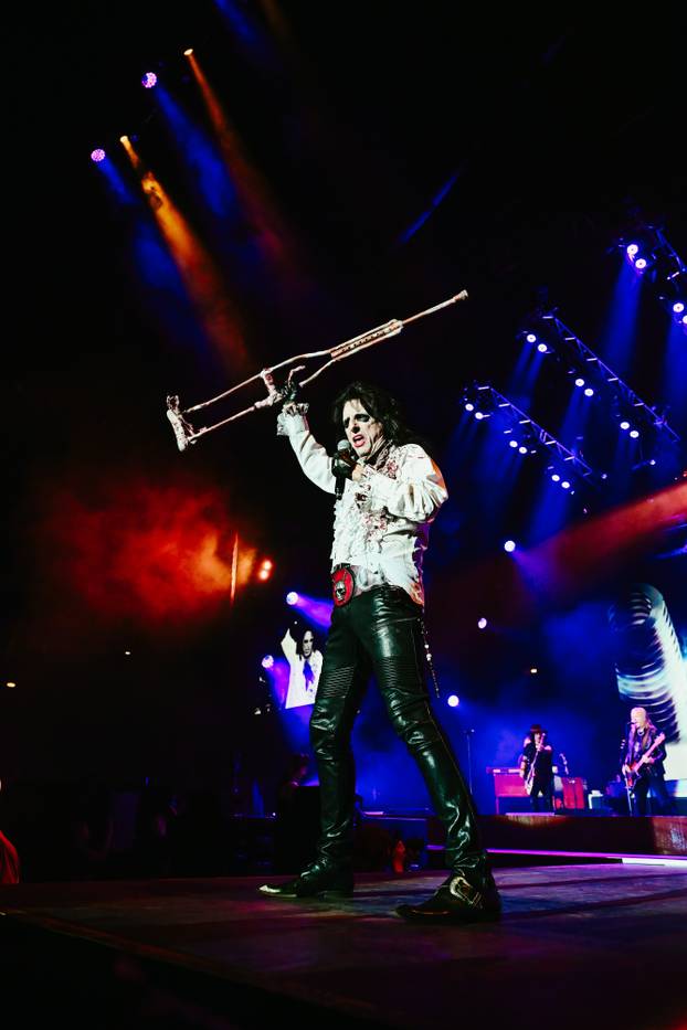 Zagreb: Koncert benda Hollywood Vampires u Areni