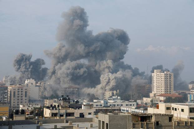 Israel strikes Gaza