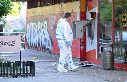 Policija na terenu: Lopovi su raznijeli bankomat u Zagrebu