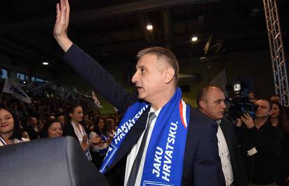 Karamarko: SDP je nervozan jer zna da ostavljaju pustoš