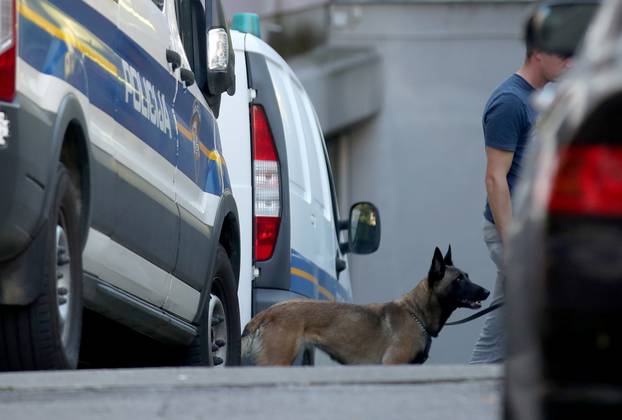 Zagreb: Kriminalistička policija u istrazi stambene zgrade na Srednjacima