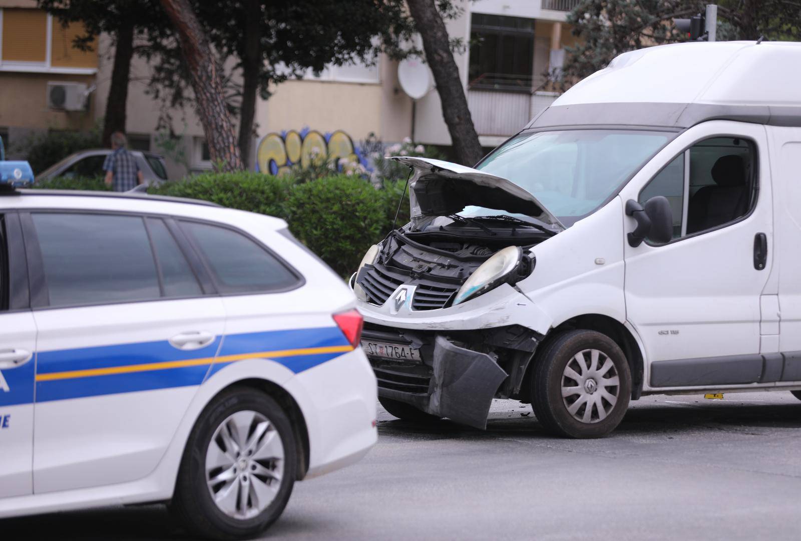 Split: Jedna osoba smrtno stradala u sudaru dva kombija 