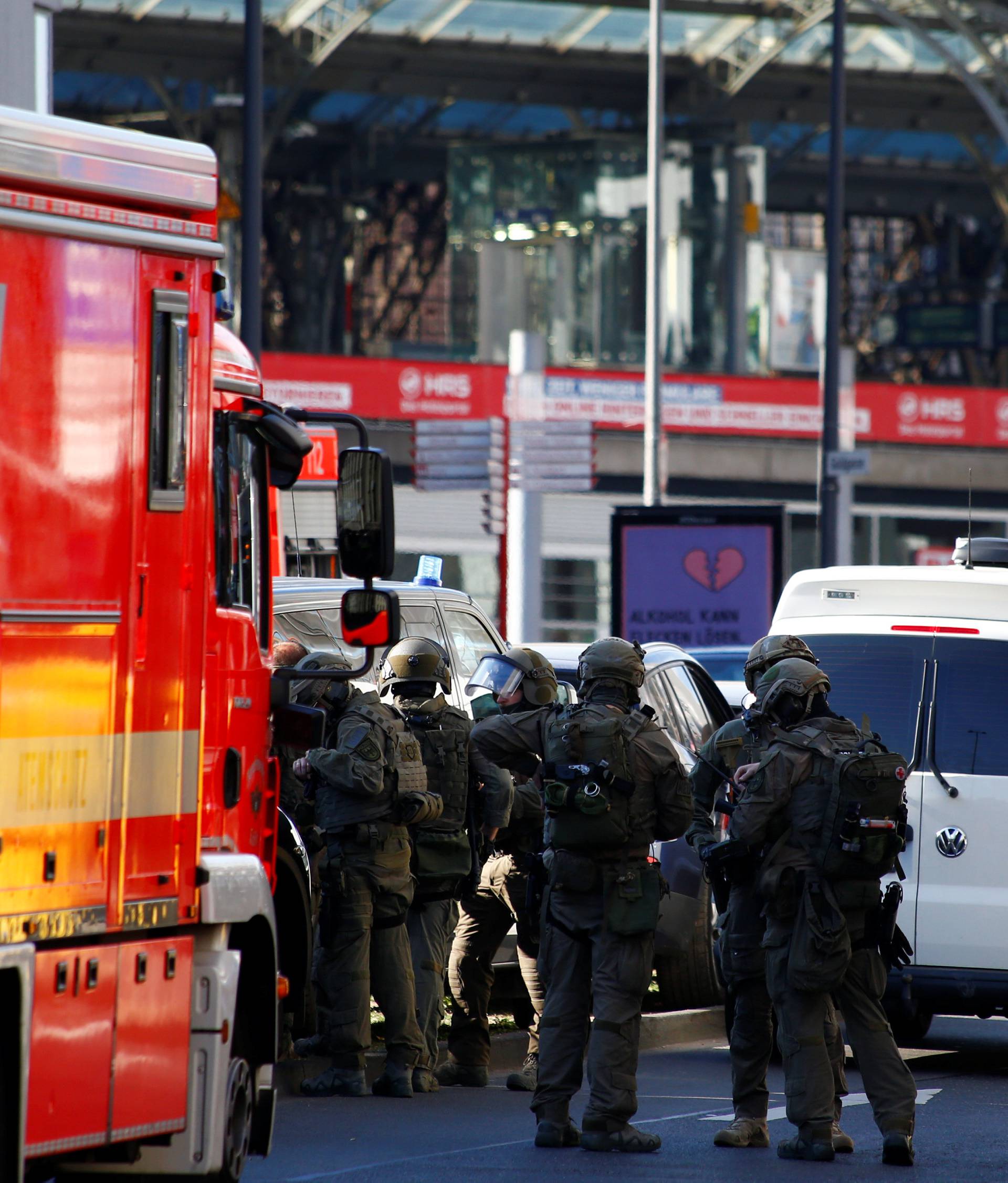 Train station in German city of Cologne closed after hostage-taking