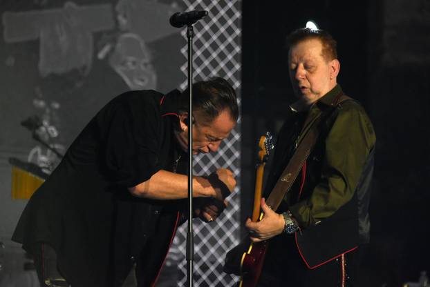 Pula: Prljavci napunili Arenu