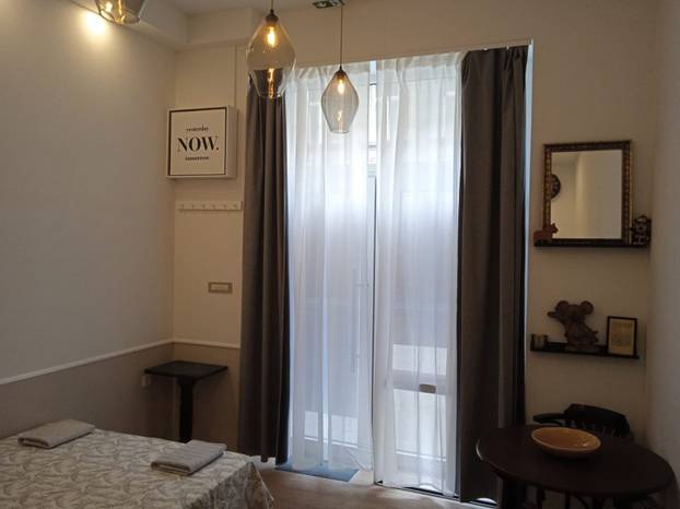 FOTO Nevjerojatno! Od uličnog lokala u Zagrebu napravili stan. Ima 16 kvadrata, a ovo je cijena