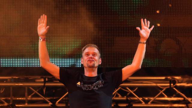 DJ Armin je pohvalio Rakitića: 'Izvrstan je, gledam sve tekme'