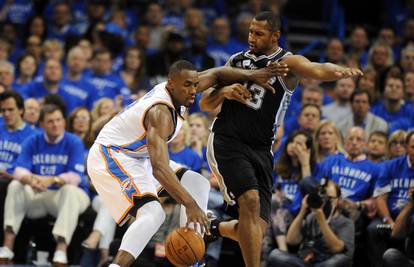 Ibaka se vratio i zaustavio San Antonio: Thunder je  smanjio