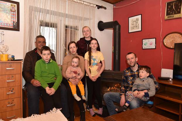 Vinjani Donji: Zdenko Šanić primio izbjeglice iz Ukrajine u svoju kuću 