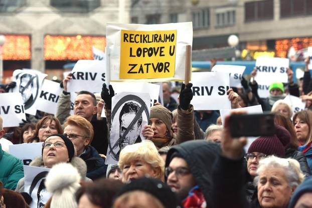 Zagreb: Na glavnom Trgu održan prosvjed protiv gradonačelnika Bandića