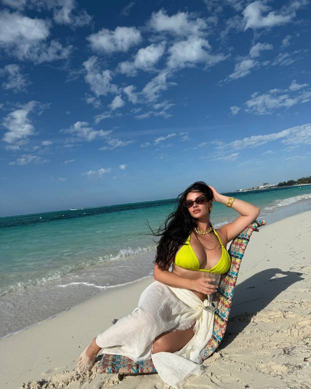 FOTO NBA zvijezda postala je srpski zet. Ljubi bujnu Danielu